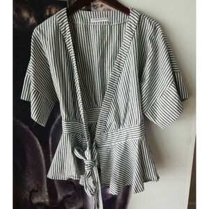 GOODNIGHT MACAROON‎ Women's Gray White Striped Full Wrap V Neck Shirt Size S